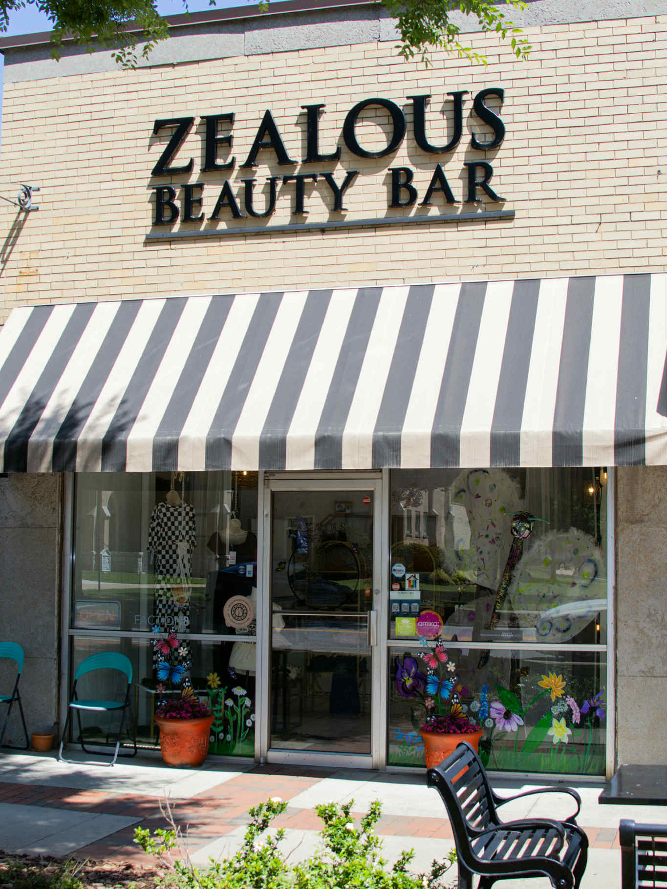 Zealous Beauty Bar logo